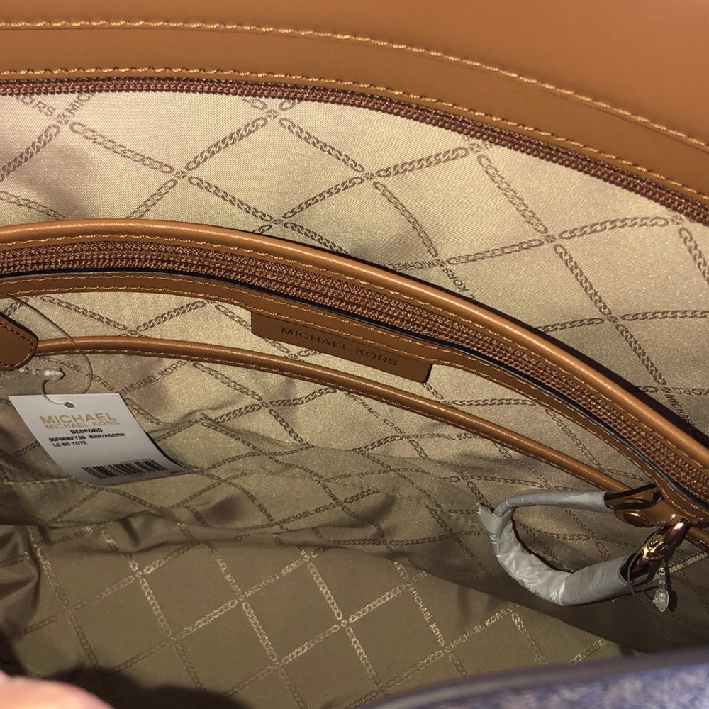 ⚠️SALE⚠️NWT Michael Kors purse. FINAL Price-Firm - Picture 11 of 16